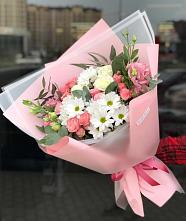 Букет цветов из:  Розы, Лизиантусы и Хризантемы в Ясногорске Забайкальского края