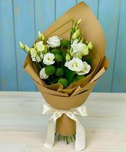 Букет цветов из:  Хризантемы и Лизиантусы #REPLACE_PRED# Ясногорске Забайкальского края