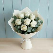 Букет Белые розы в Эвкалипте в Ясногорске Забайкальского края