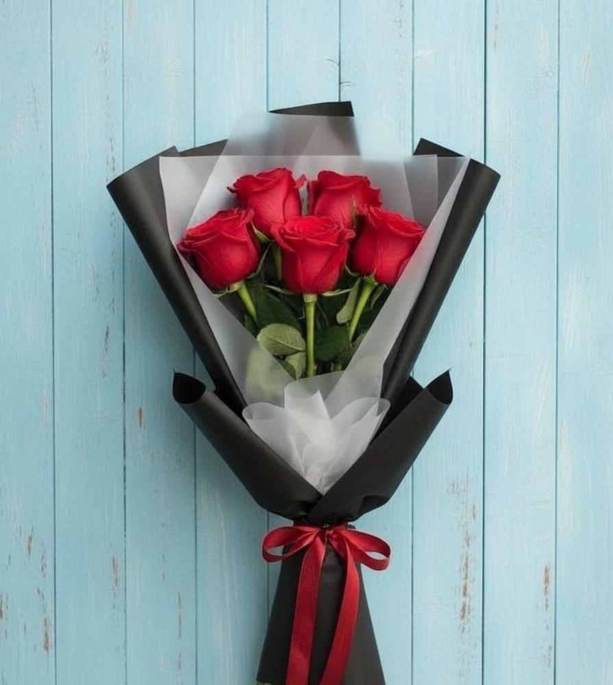 Букет в ритме города в Ясногорске Забайкальского края Букет цветов из: Розы в Ясногорске Забайкальского края